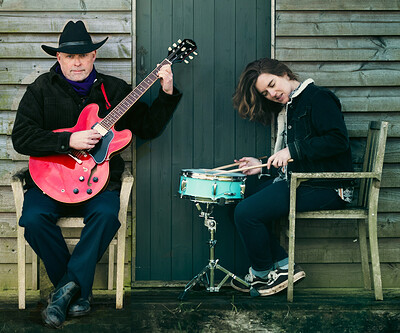 Stompin' Dave Electric Duo at The Canteen