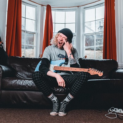 Daddy’s Issues + Longcoats & Viduals at The Crown, Bristol