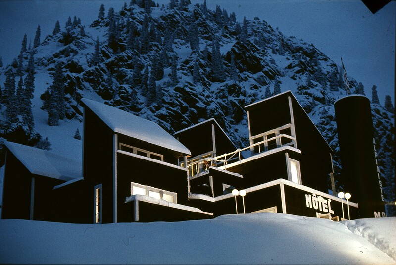 Dead Mountaineers Hotel -5pm at The Cube