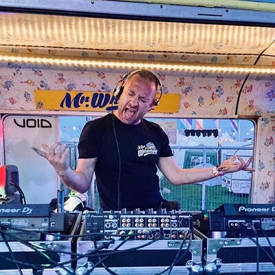 Pub Sessions: DJ Ted at The Full Moon & Attic Bar