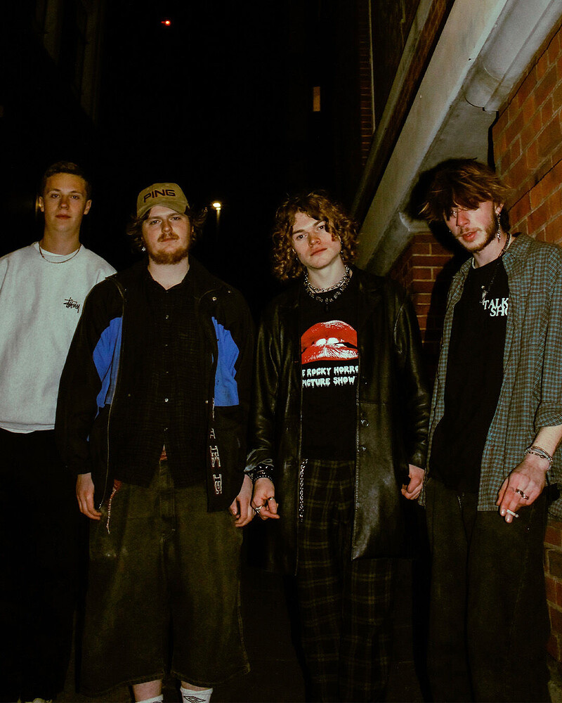 Chasing Dolls + Comfort & Vienna at The Louisiana