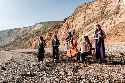 Hedera at The Mount Without