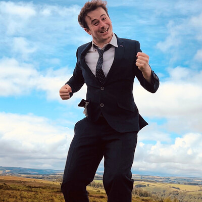 Alex Kitson: Now Look Here at The Robin Hood